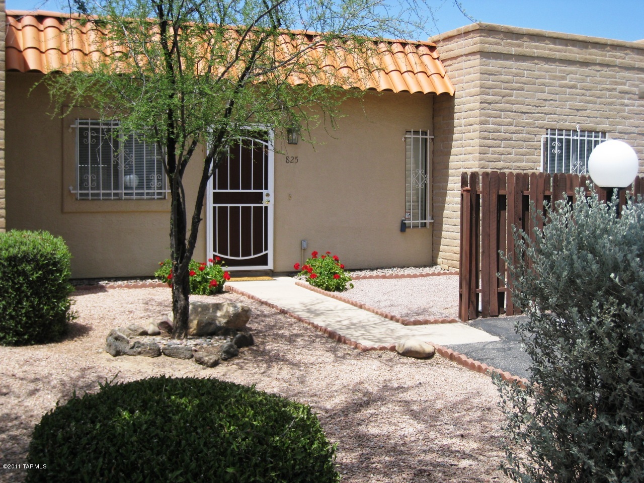 825 S Pantano Parkway