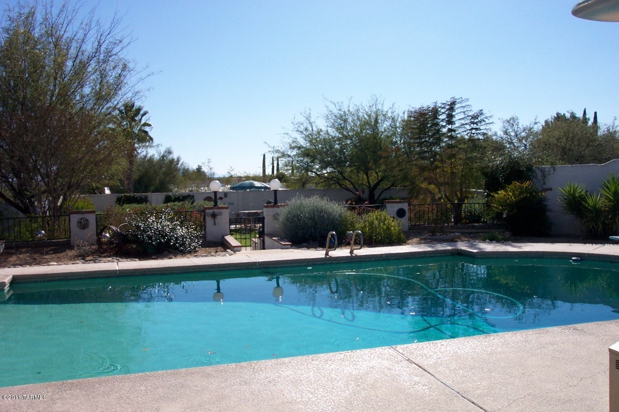 7840 E Calle De La Escarpa