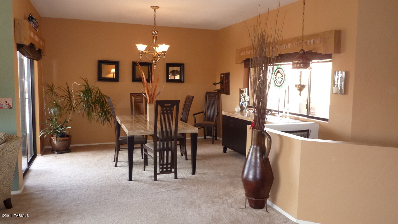 3820 N Calle Agua Verde