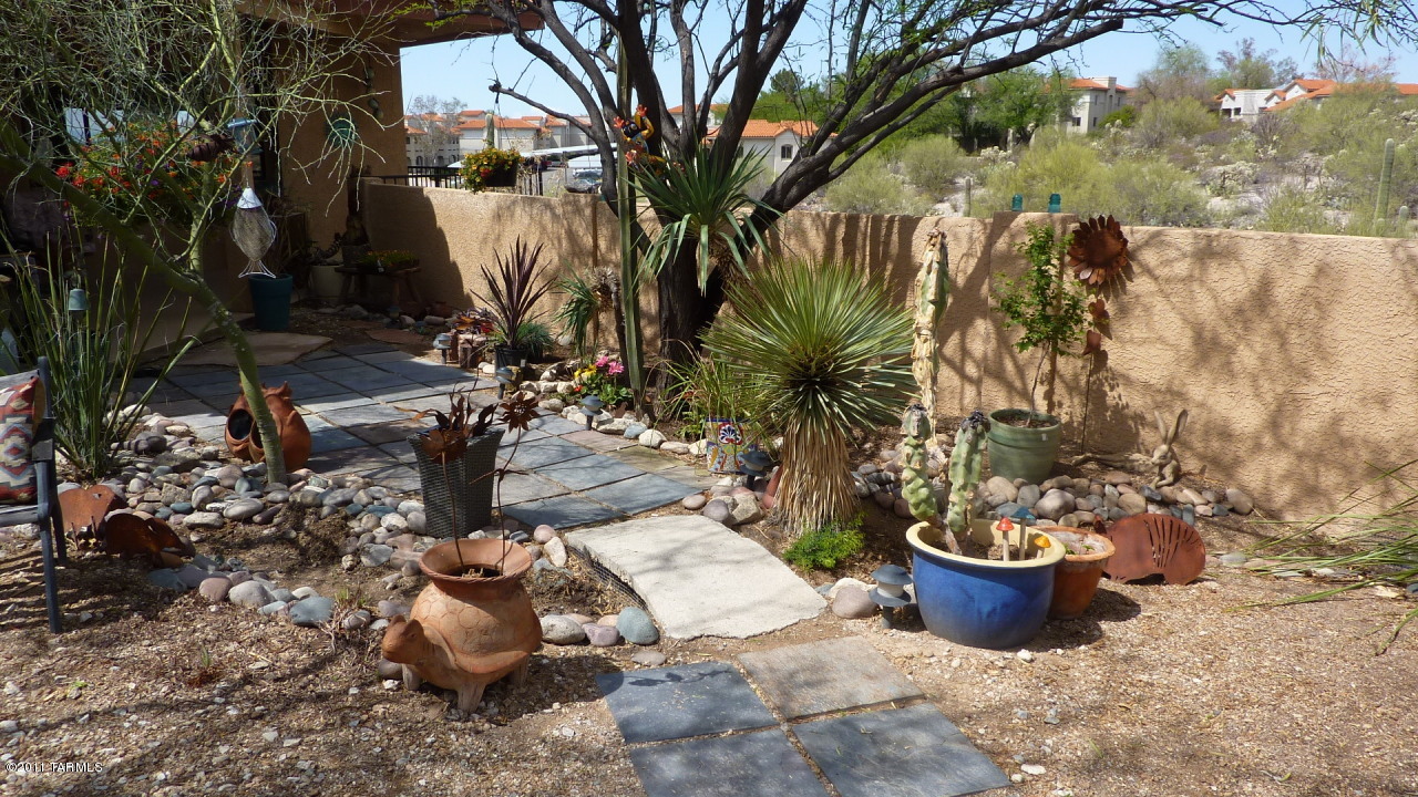 3820 N Calle Agua Verde
