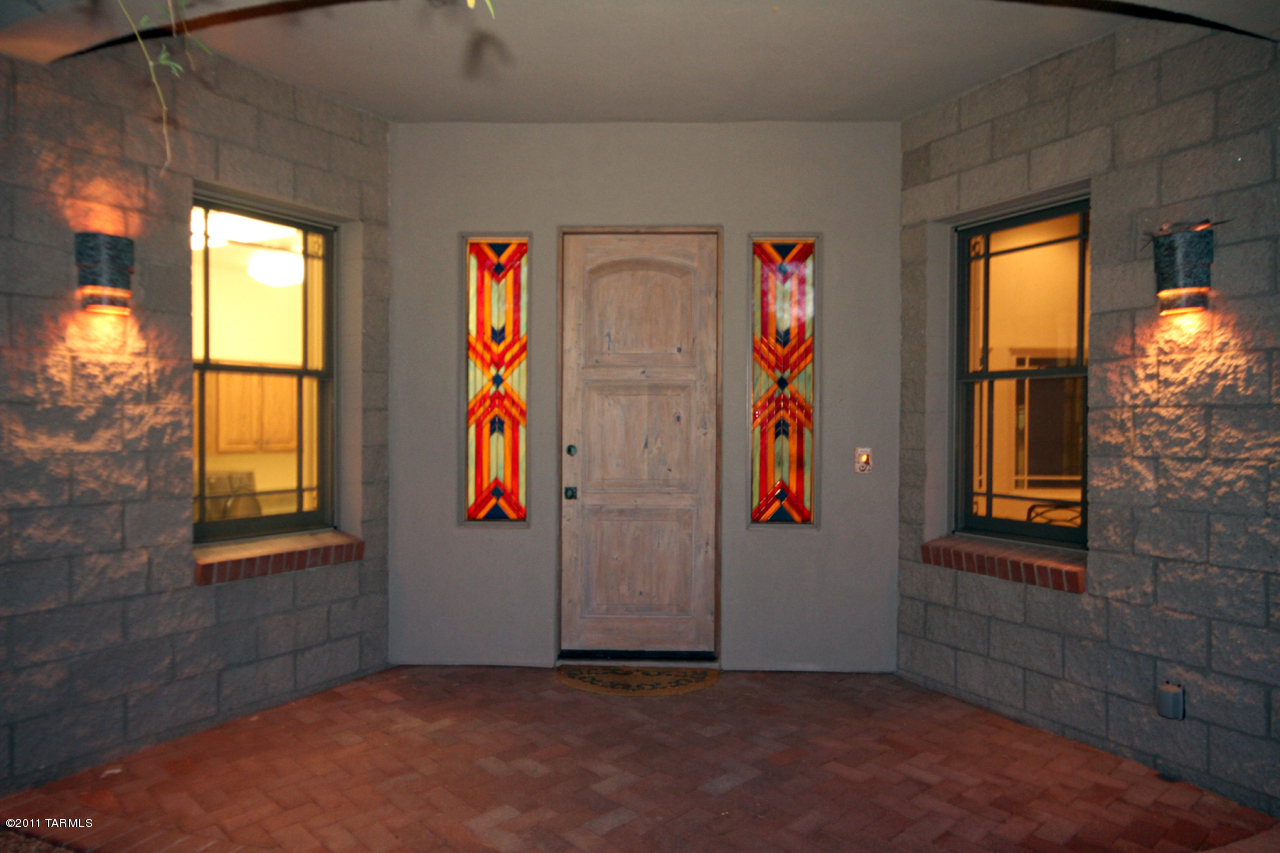 4940 N Hacienda Del Sol Road