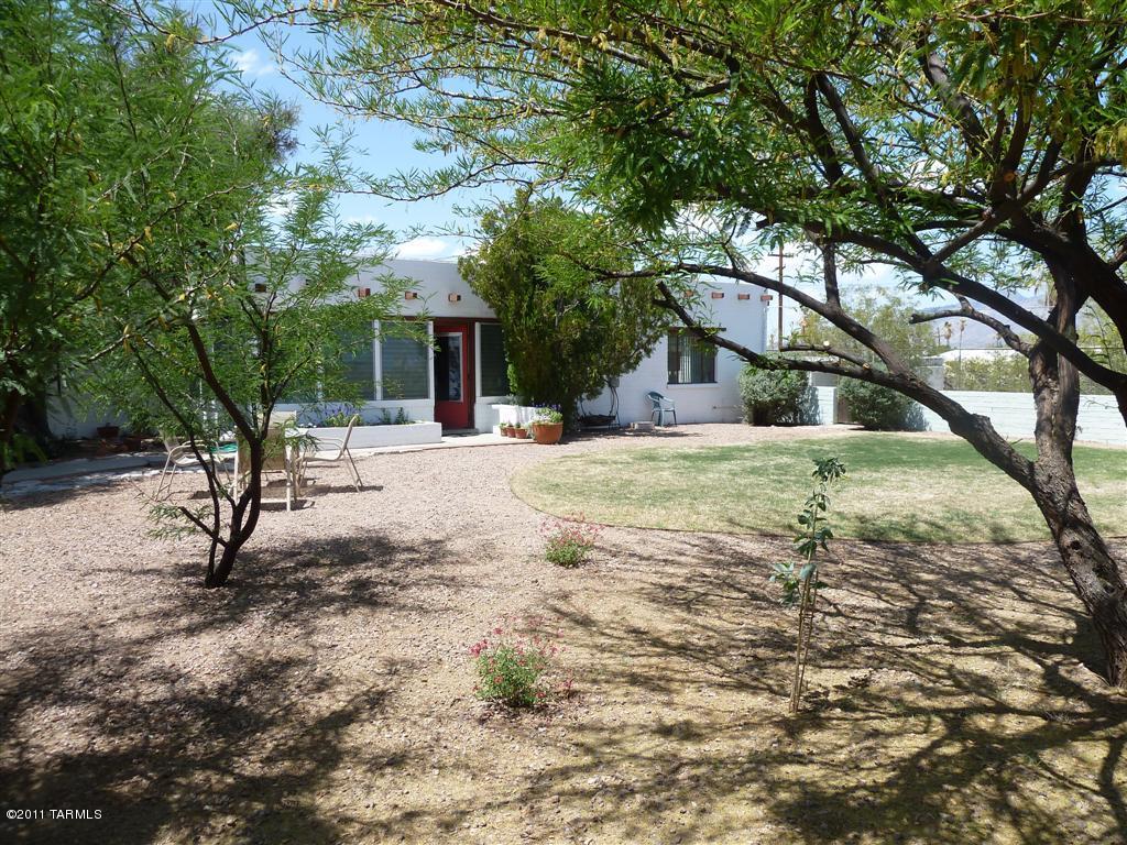 8540 E 4th Street