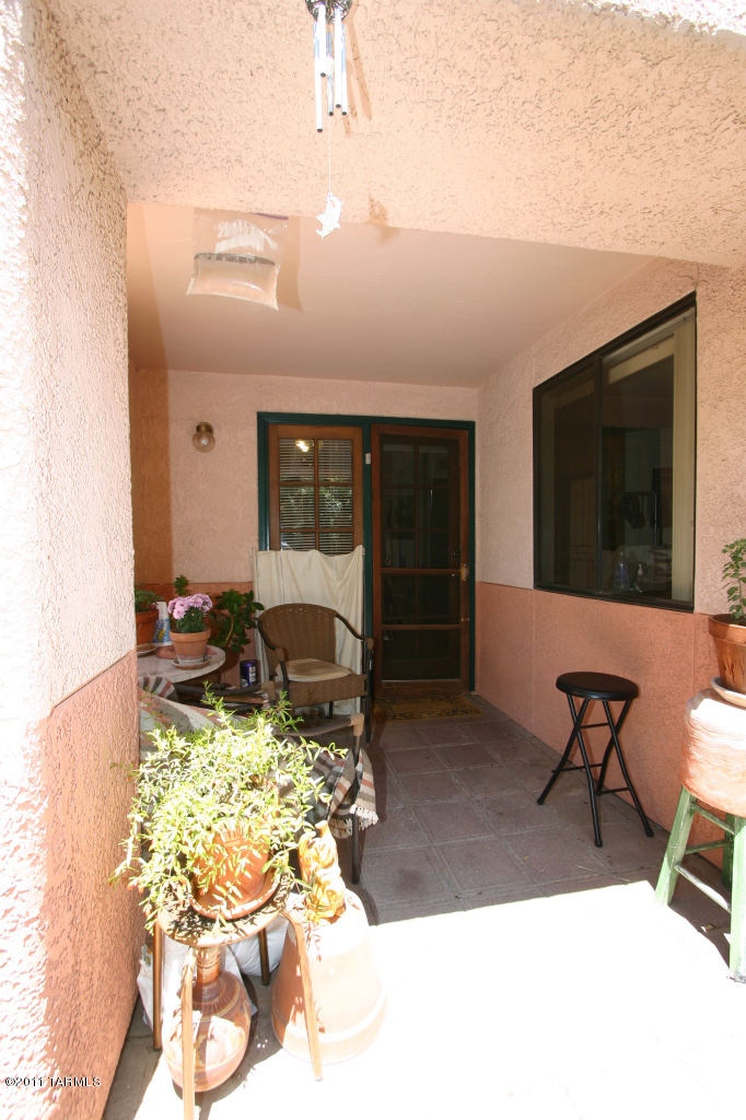 3690 N Country Club Road Unit: #1035