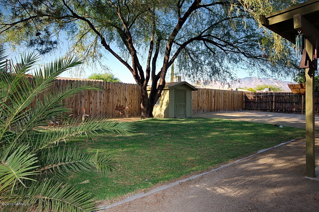2956 W Nutmeg Drive