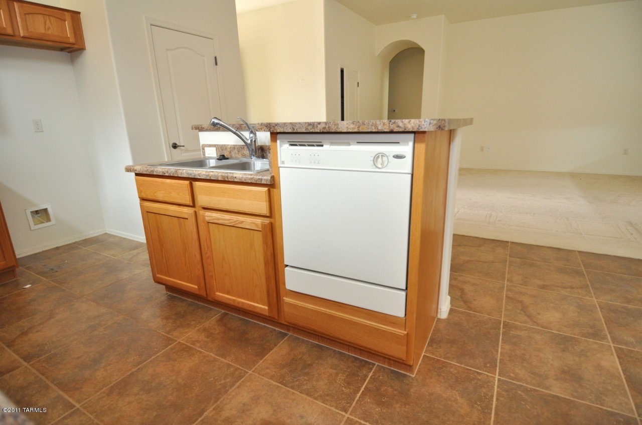 5929 S Meadow Hills Loop