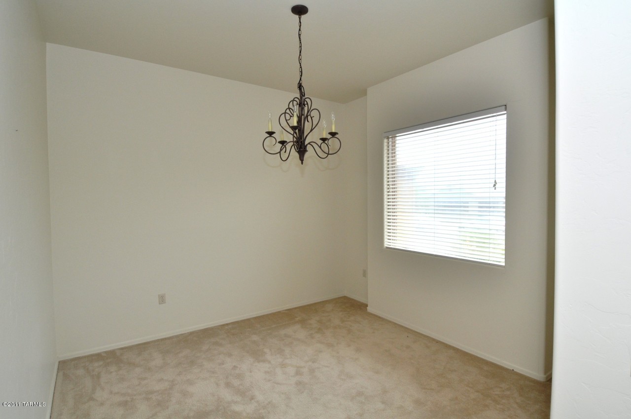 5929 S Meadow Hills Loop
