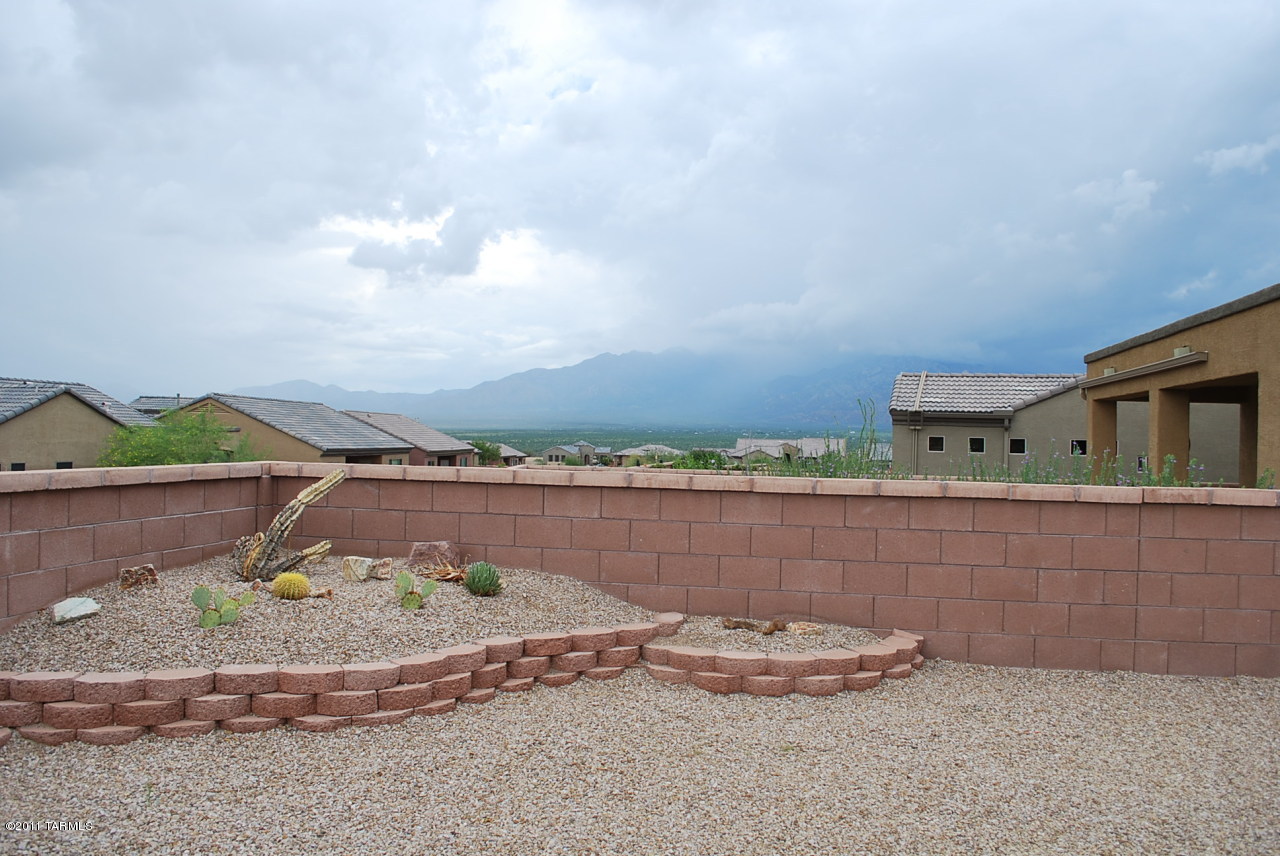 5929 S Meadow Hills Loop