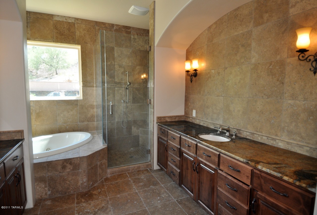 11596 E Saguaro Crest Place