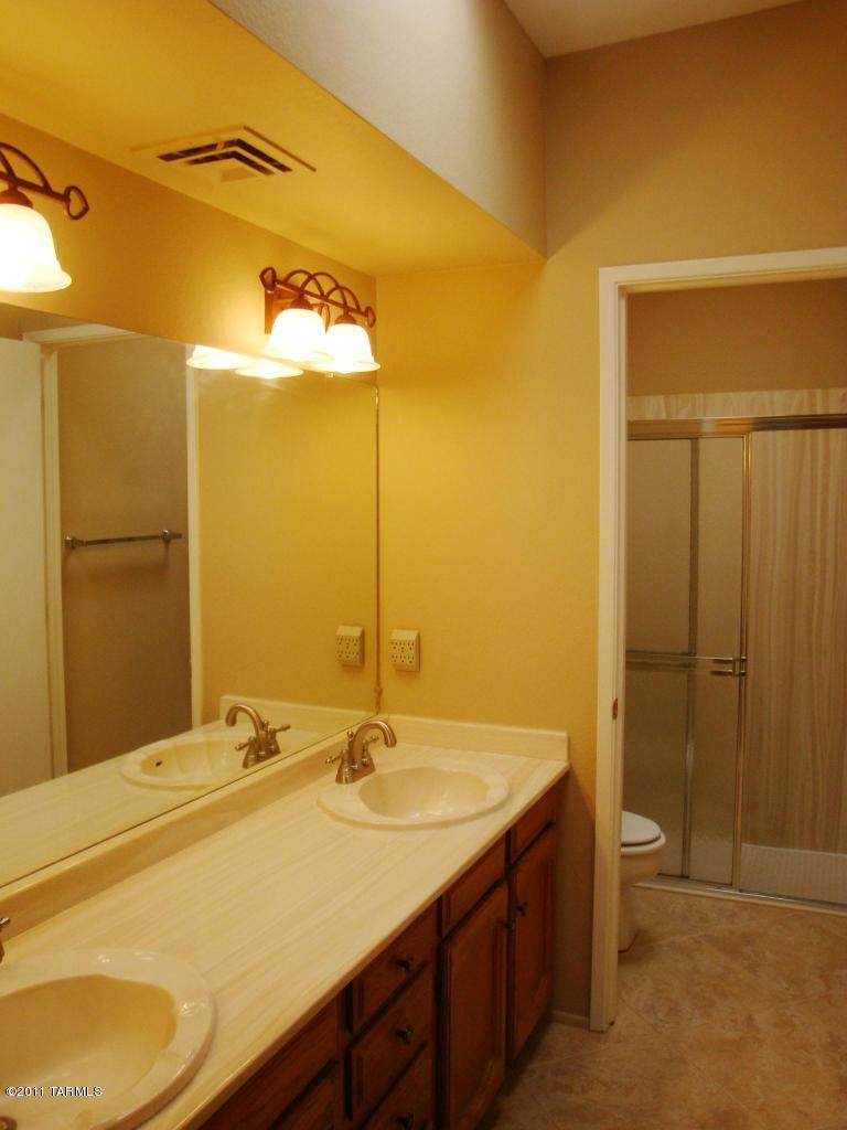 5070 N Grey Mountain Trail