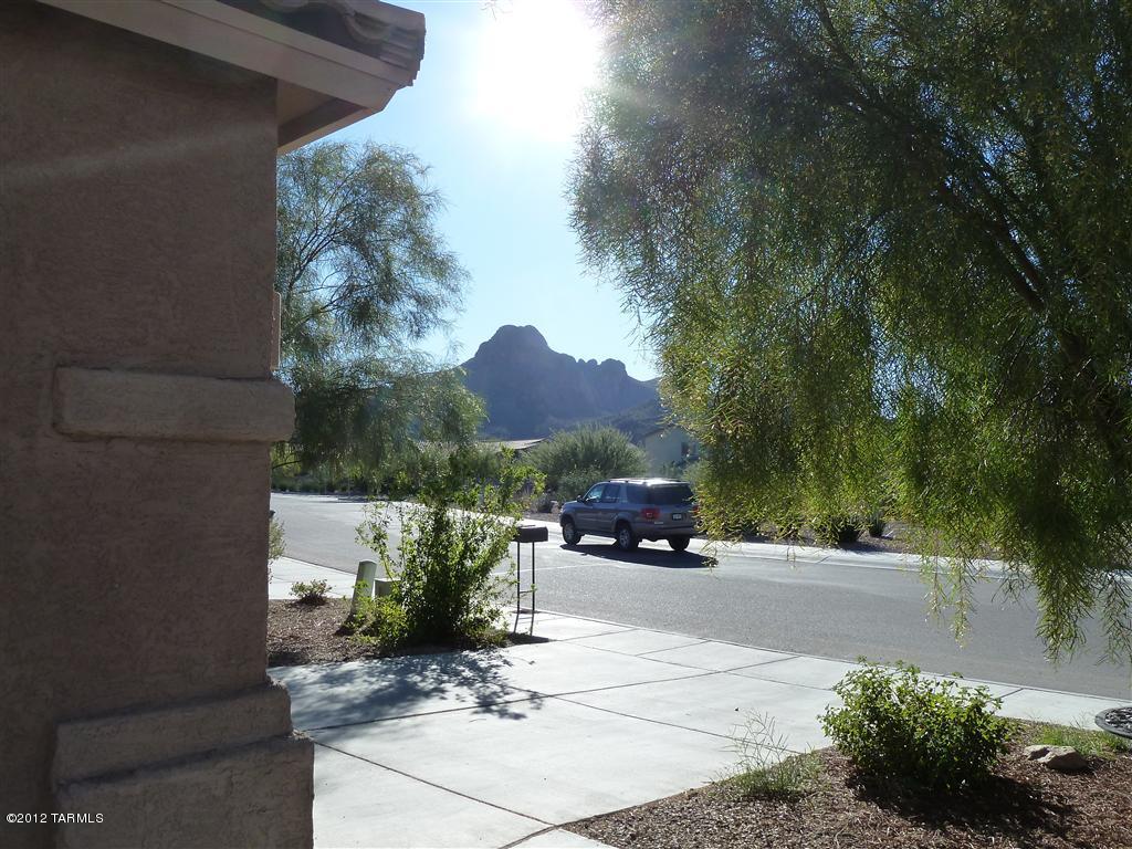 8692 N MOONFIRE Drive
