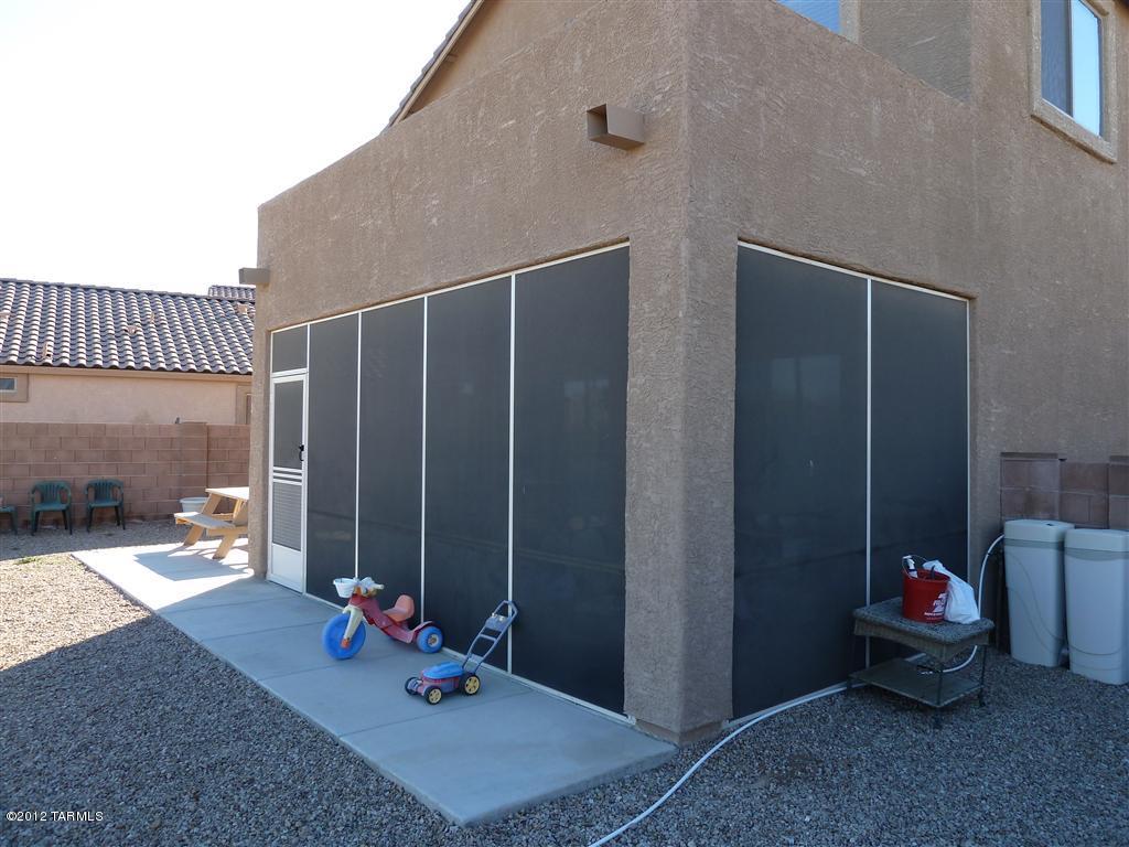 8692 N MOONFIRE Drive
