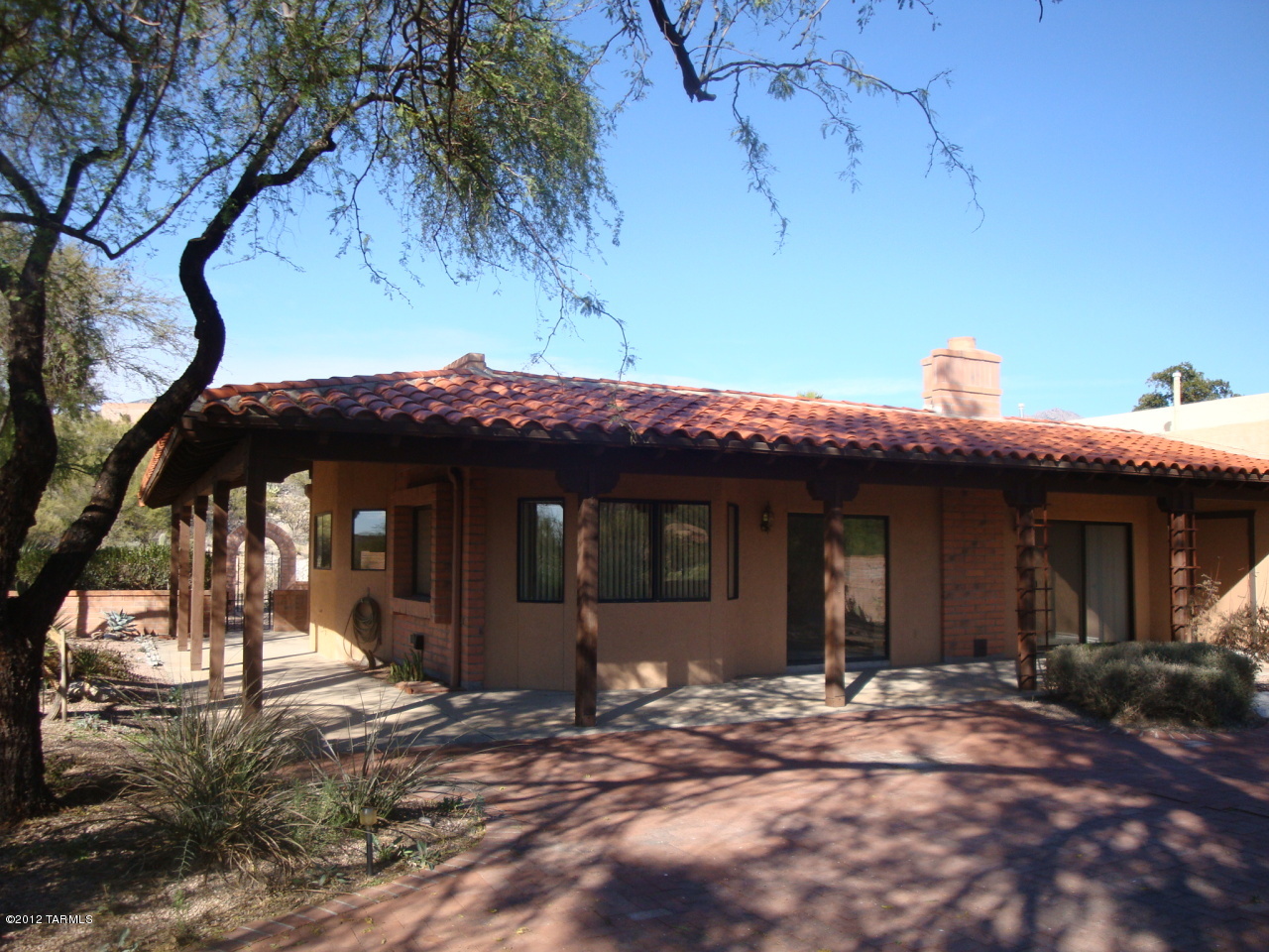 4892 N Via Gelsomino
