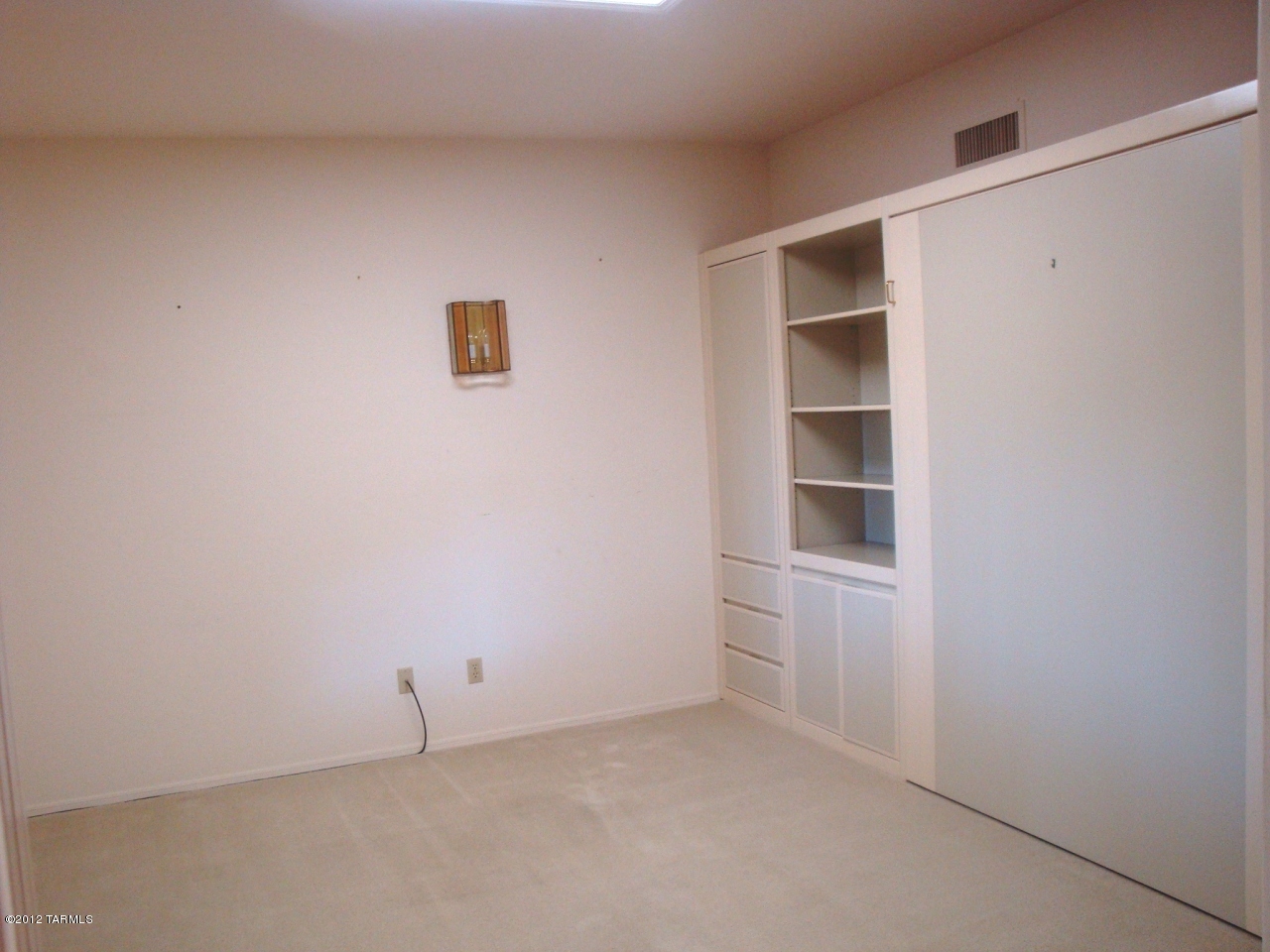 4892 N Via Gelsomino
