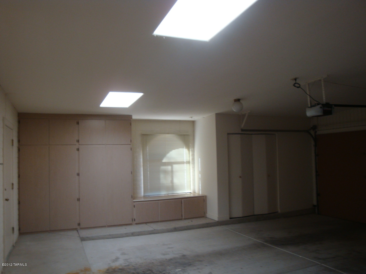 4892 N Via Gelsomino