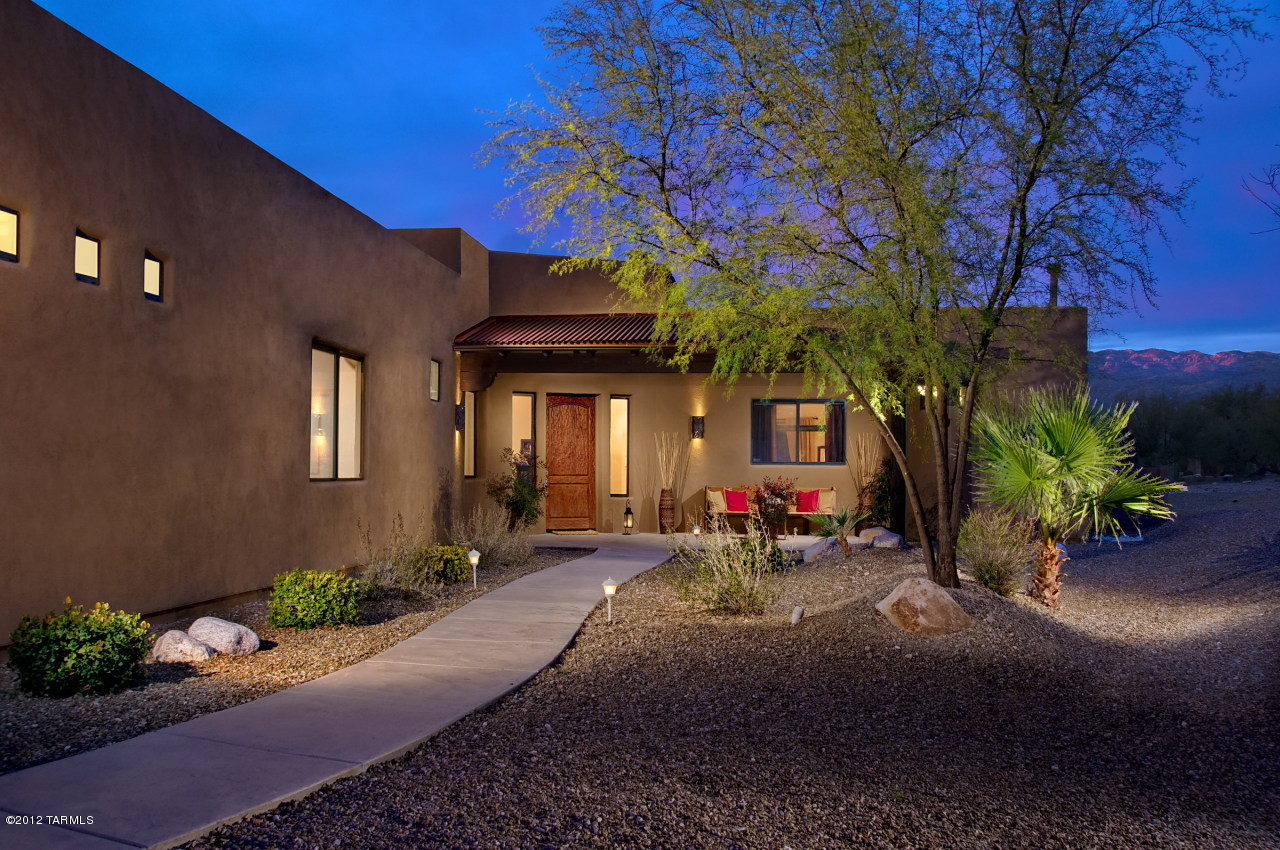 2409 N Barnwall Court