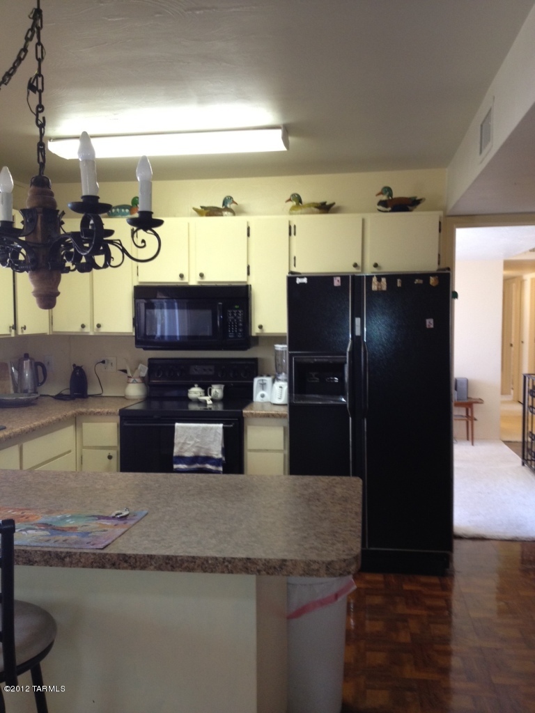 700 W Calle Dadivoso