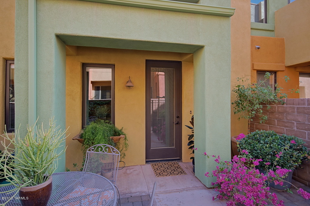 2407 E Blue Diamond Drive