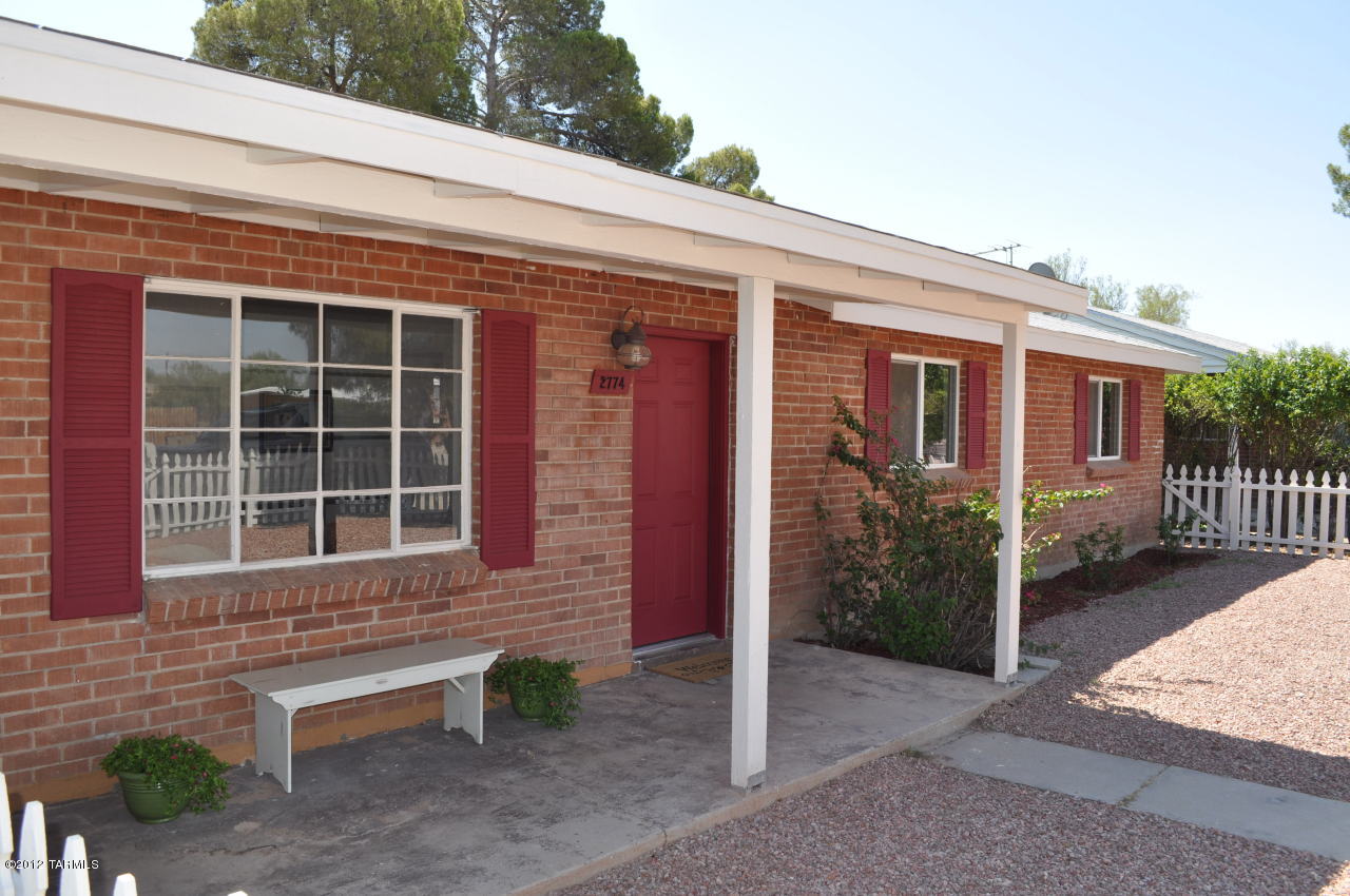 2774 N Dodge Boulevard