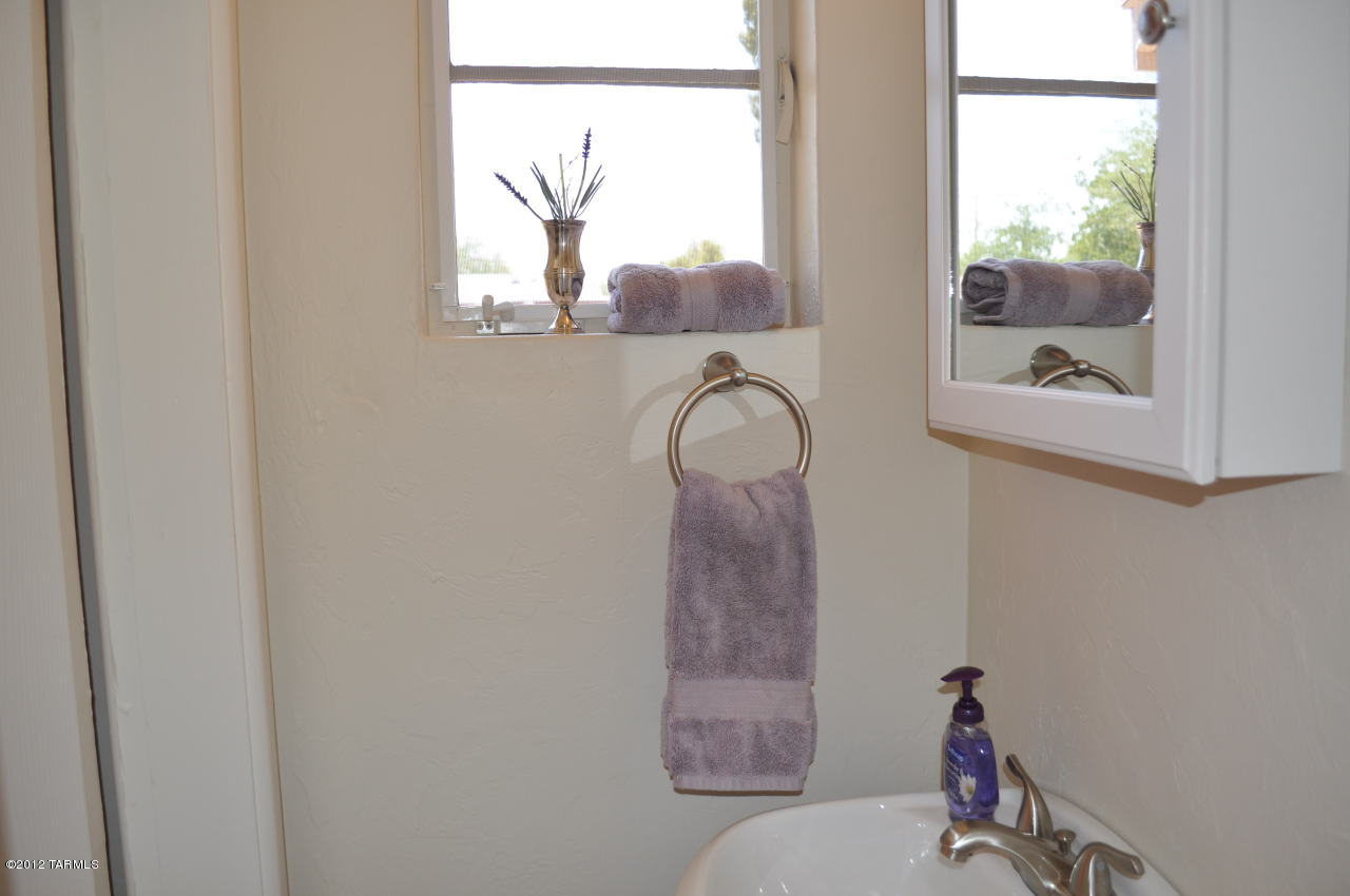 2774 N Dodge Boulevard