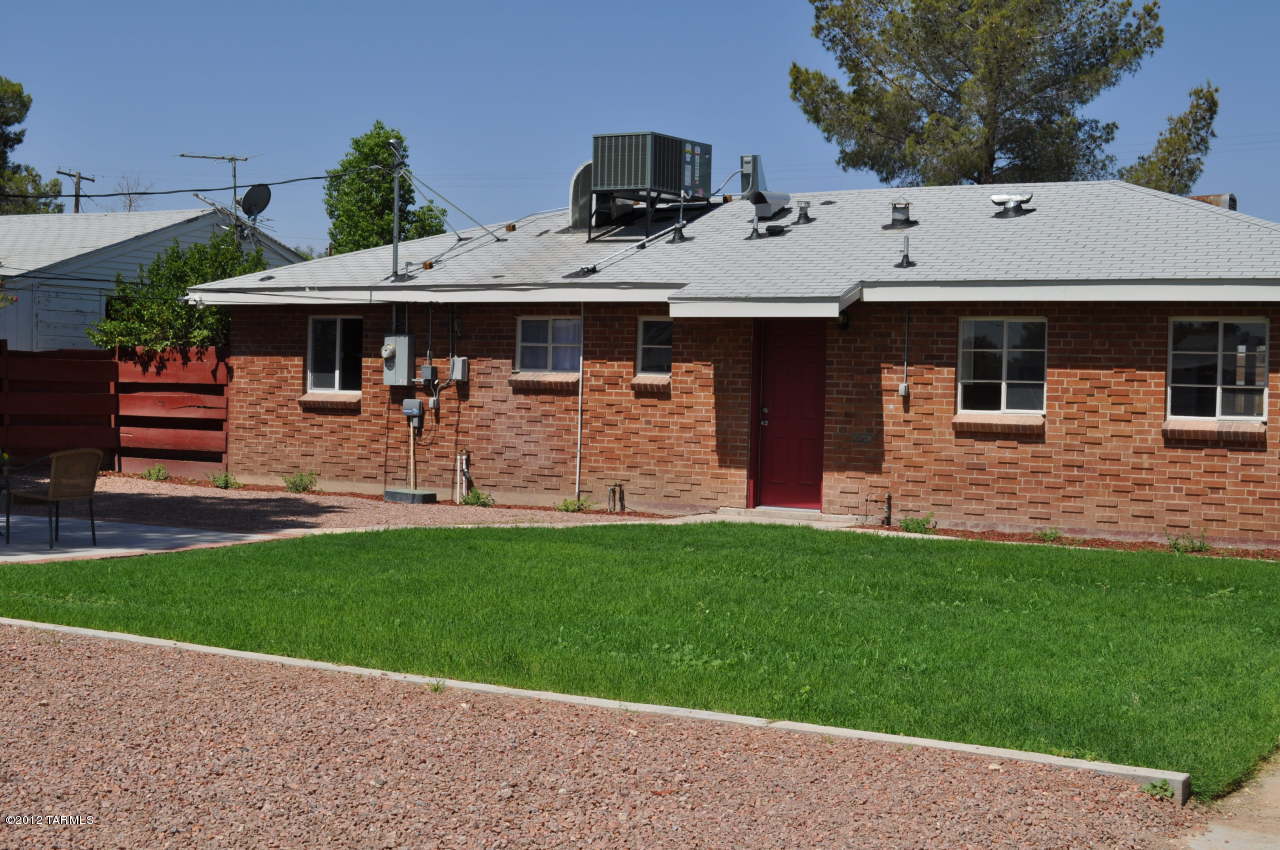 2774 N Dodge Boulevard