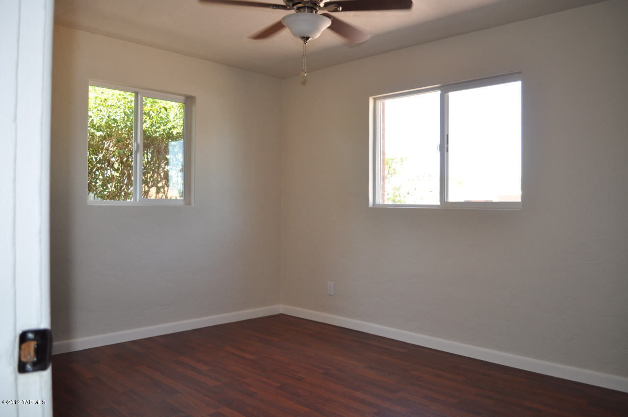 2774 N Dodge Boulevard