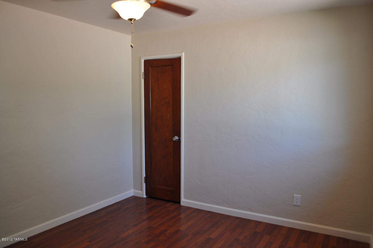 2774 N Dodge Boulevard