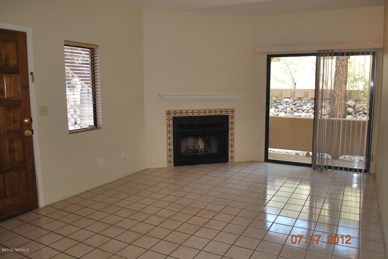 5750 N Camino Esplendora Unit: 125