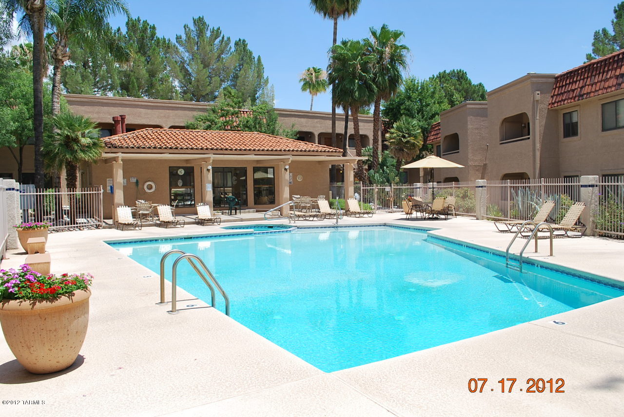 5750 N Camino Esplendora Unit: 125