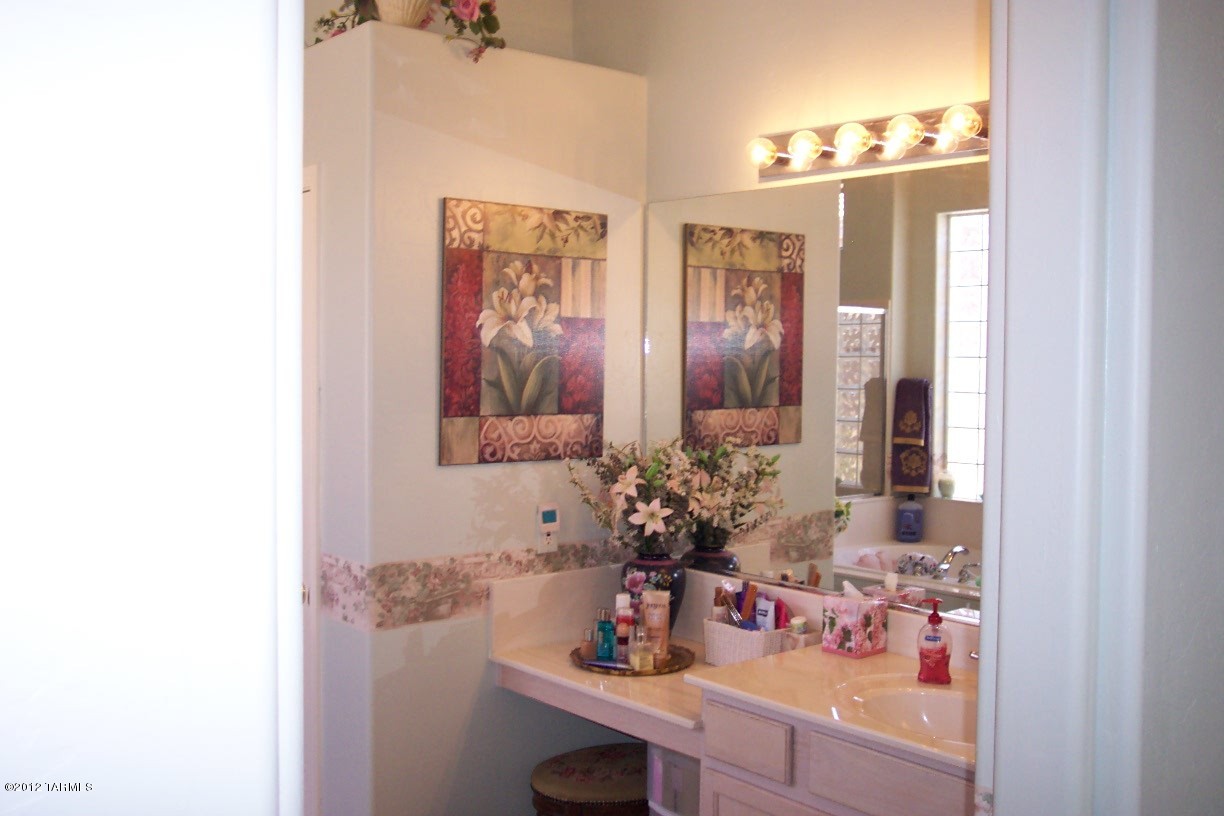 1508 S Miller Creek Place
