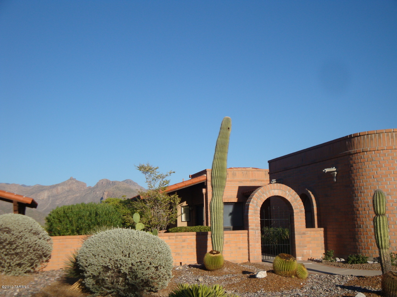 5482 N Via Sempreverde