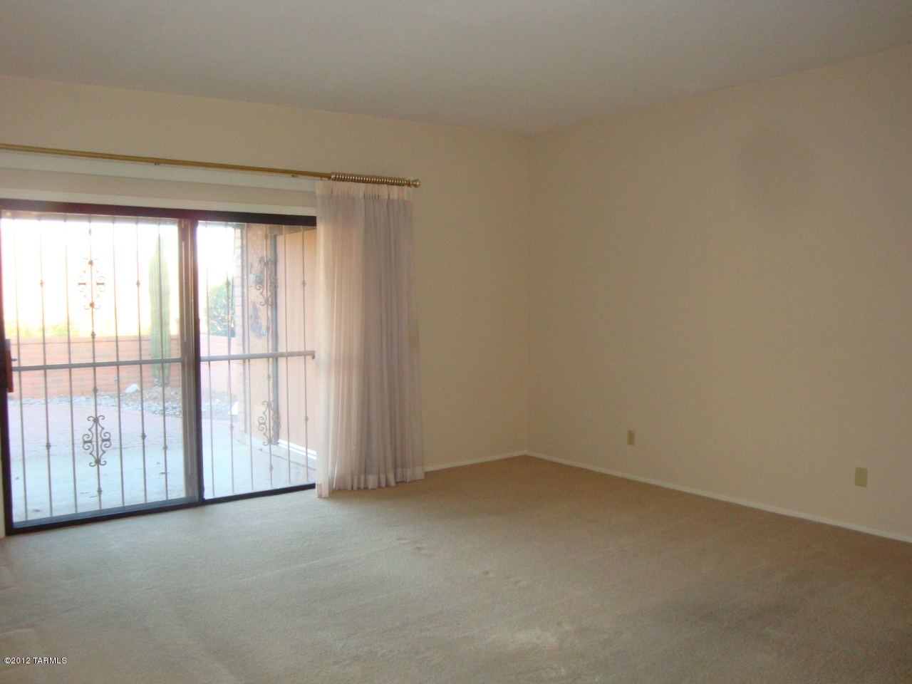 5482 N Via Sempreverde