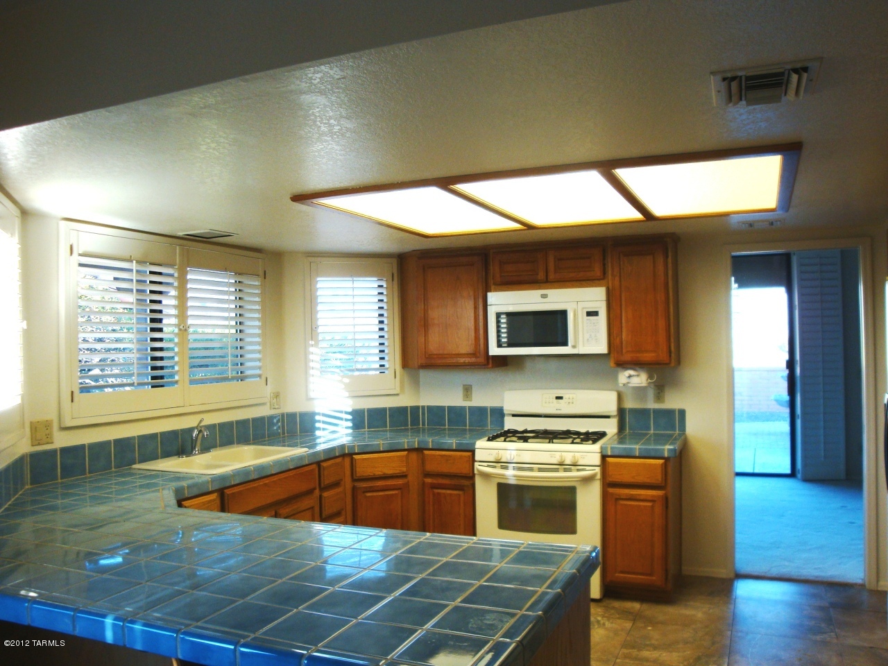 5482 N Via Sempreverde