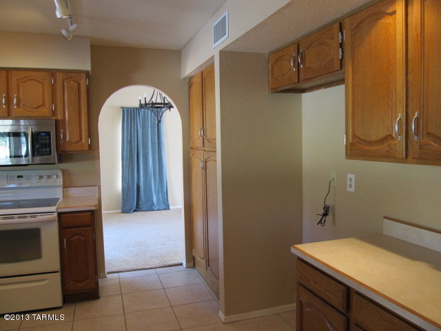 10781 E Placita Metate