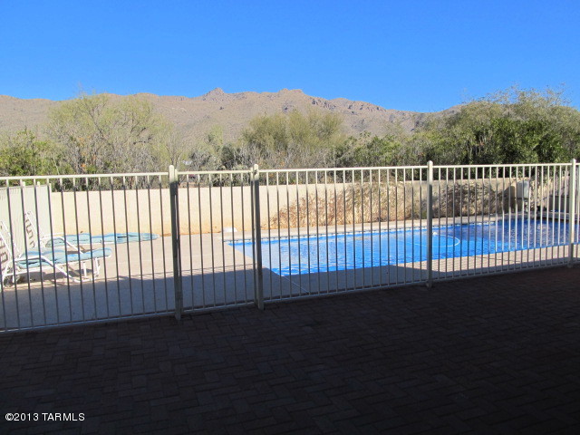 10781 E Placita Metate