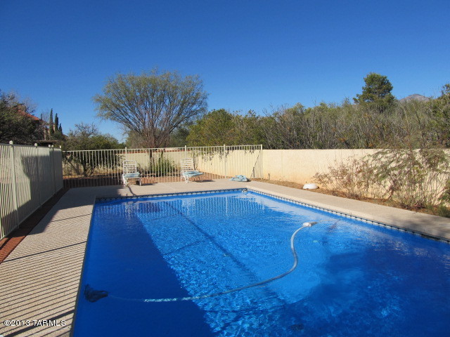 10781 E Placita Metate