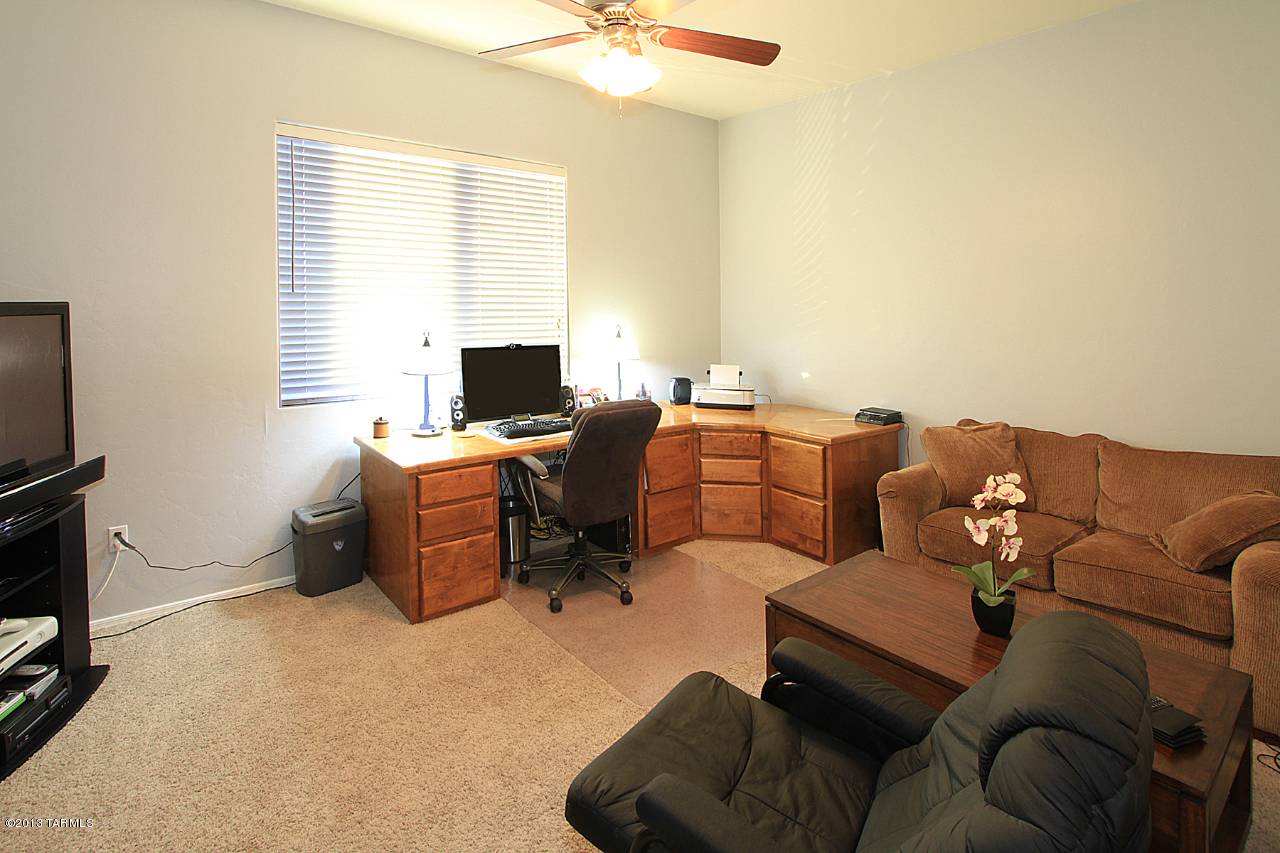 6672 S Willow Vista Drive