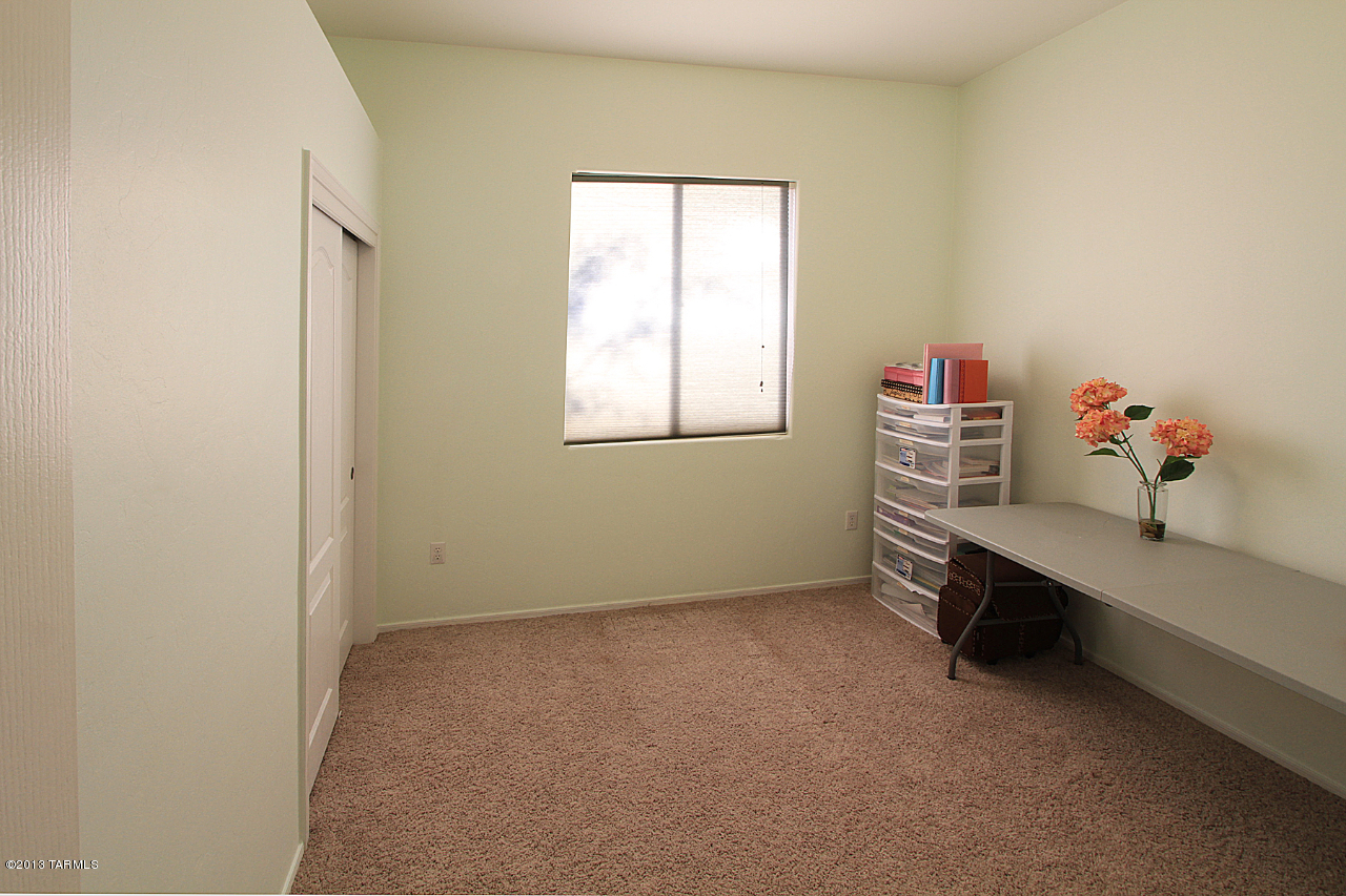 6672 S Willow Vista Drive