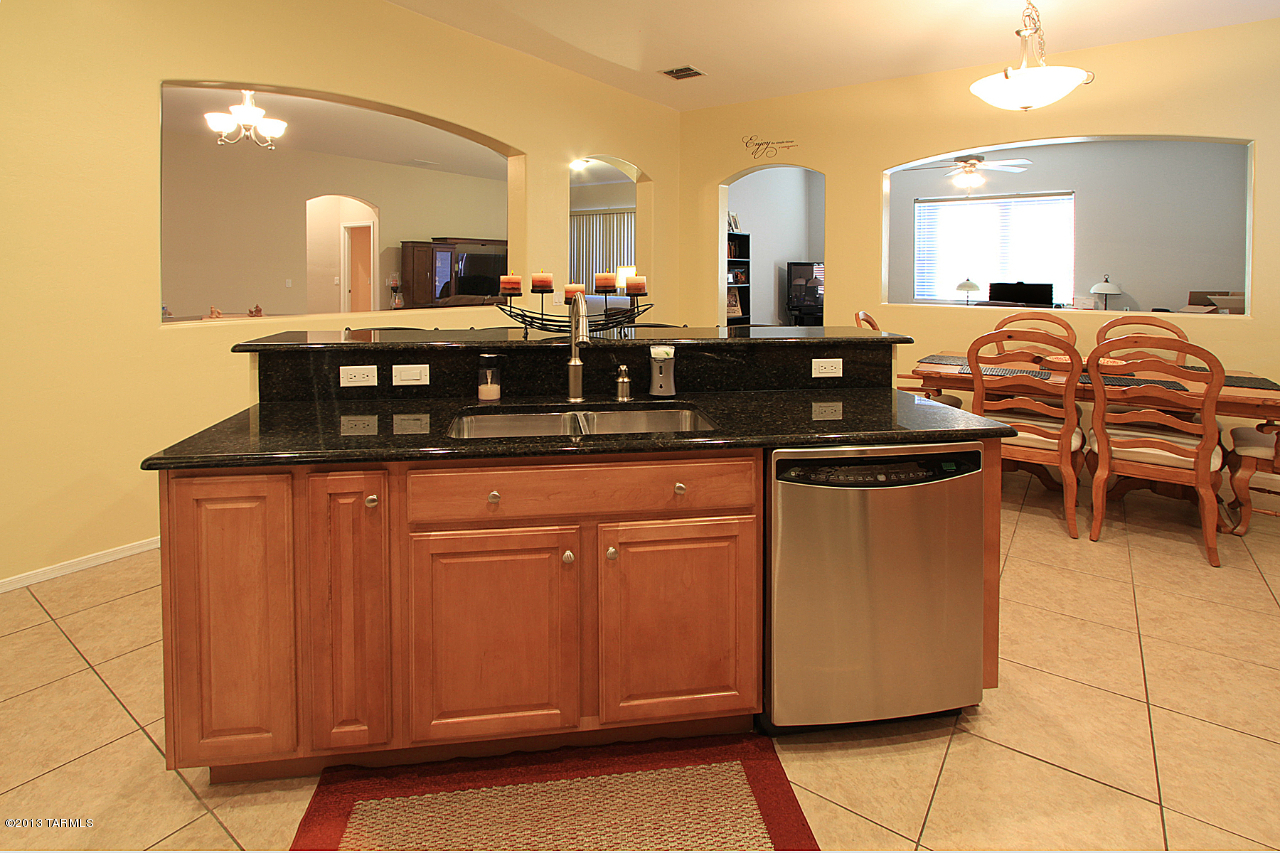 6672 S Willow Vista Drive