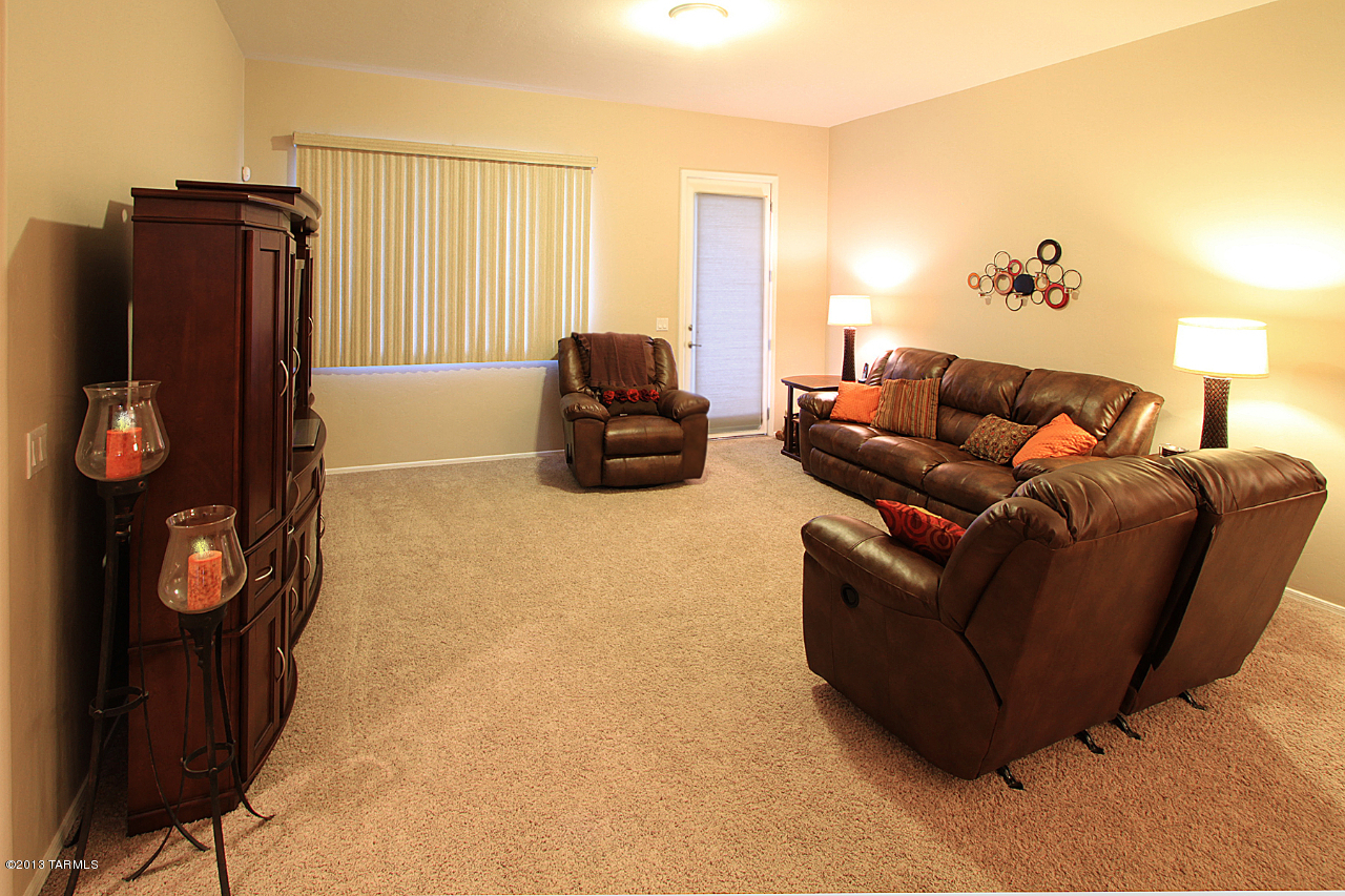 6672 S Willow Vista Drive