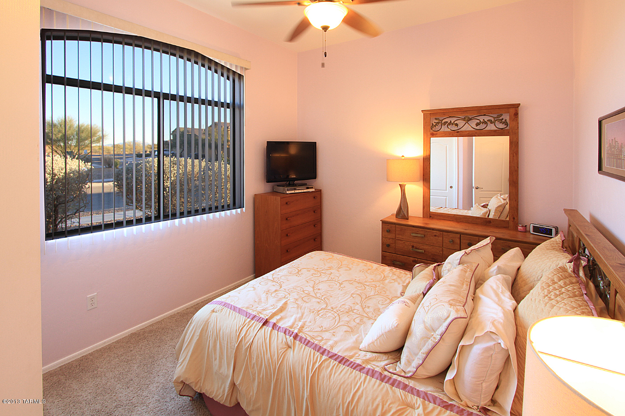 6672 S Willow Vista Drive