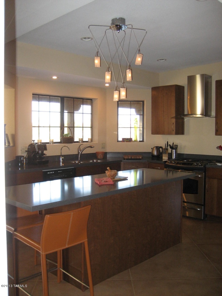 5201 N Via Sempreverde