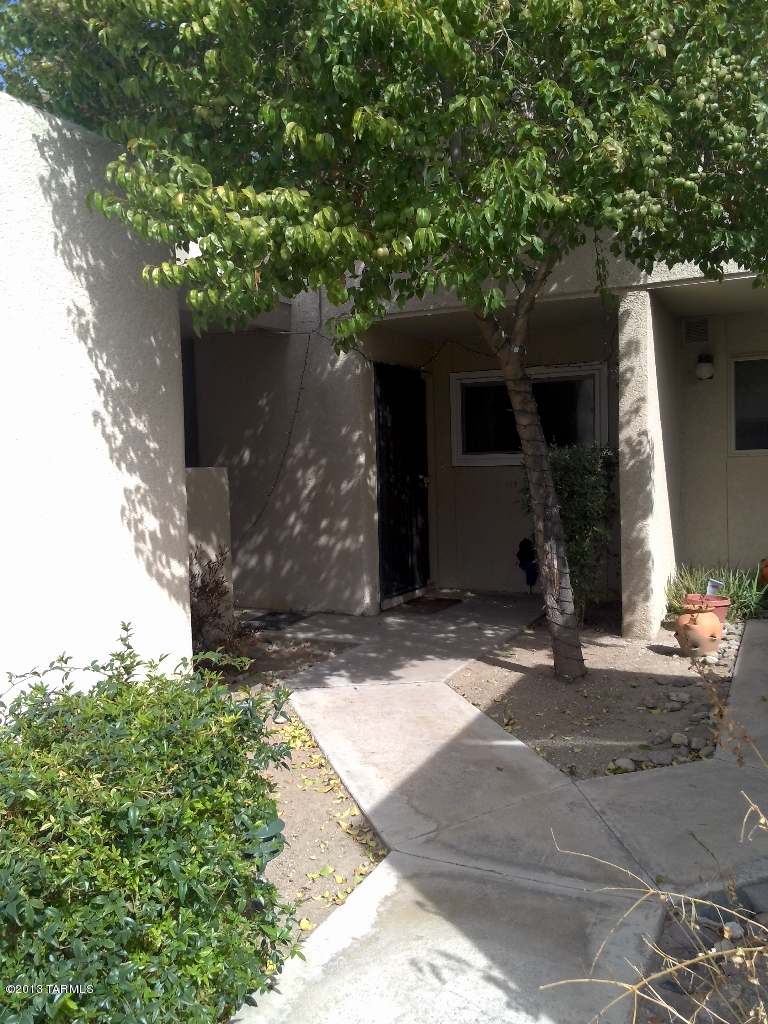 3750 N Country Club Road Unit: 51