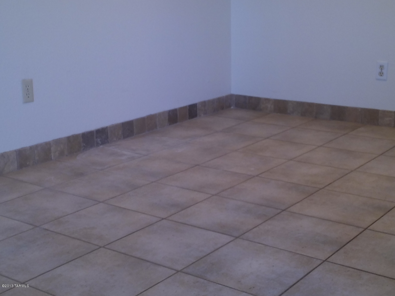 3750 N Country Club Road Unit: 51