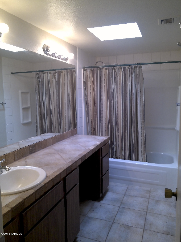 3750 N Country Club Road Unit: 51