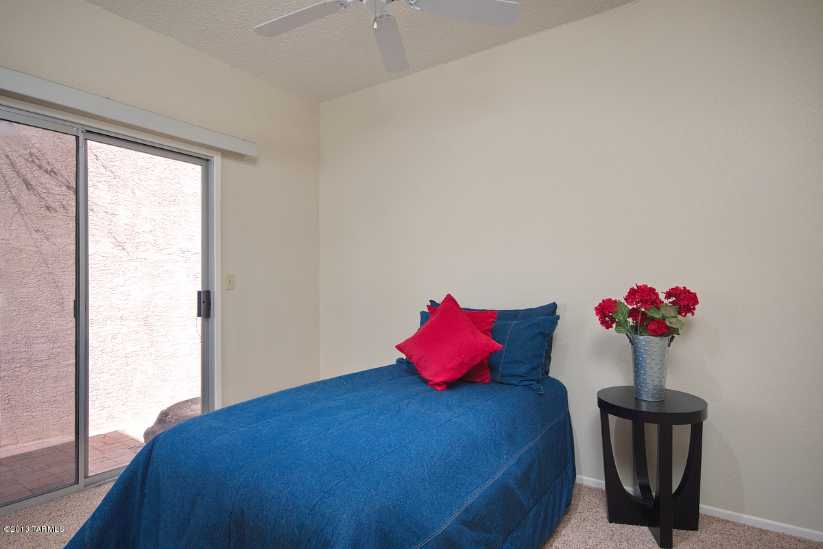 5938 E Sahuaro Ranch Drive