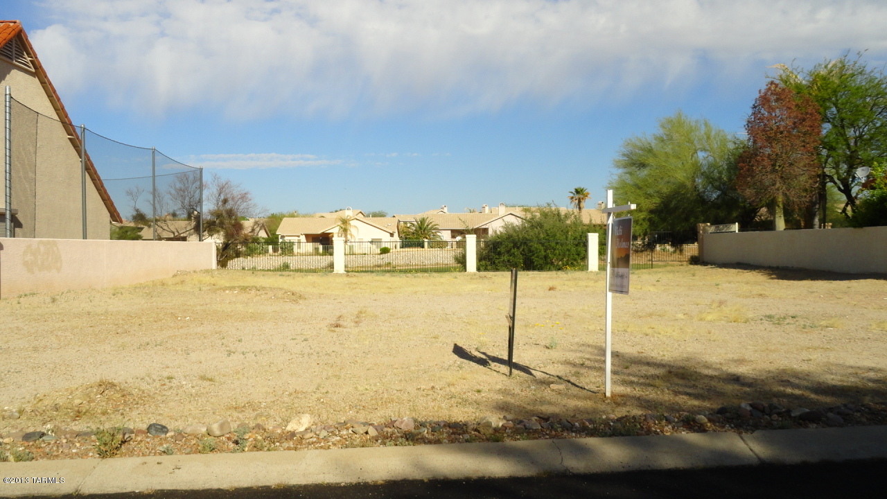 11005 N Broadstone Drive