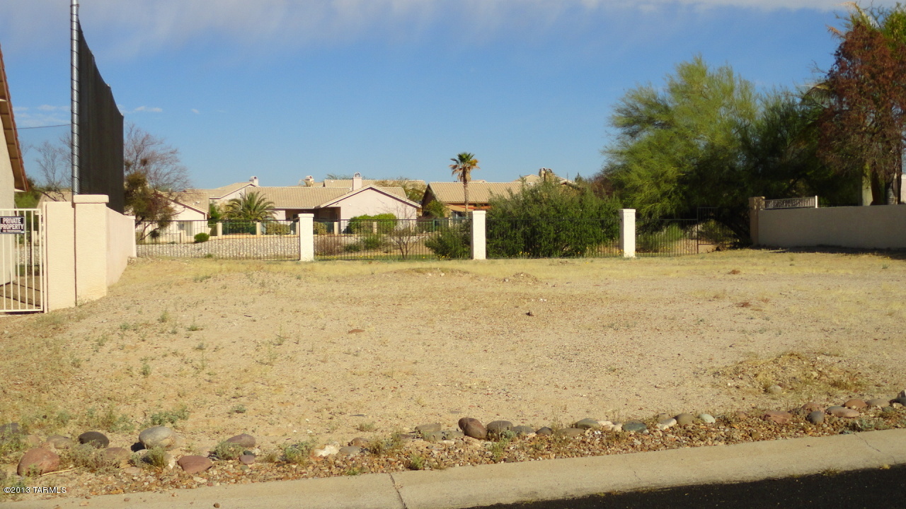 11005 N Broadstone Drive