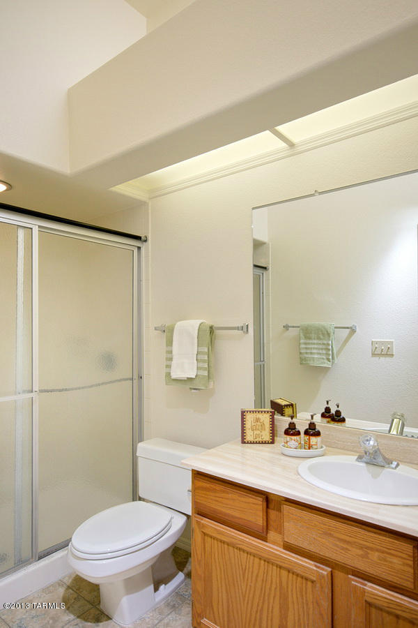 5412 N Paseo de la Terraza