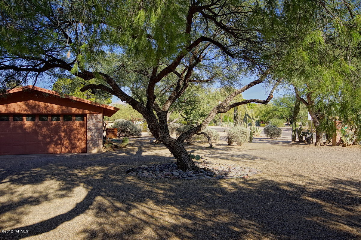 6230 E Miramar Drive