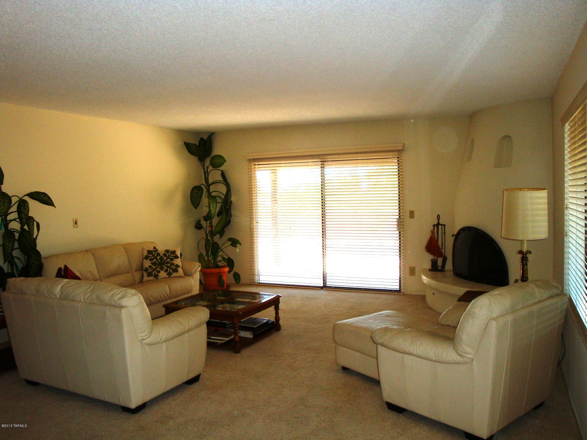 4877 N Territory Loop